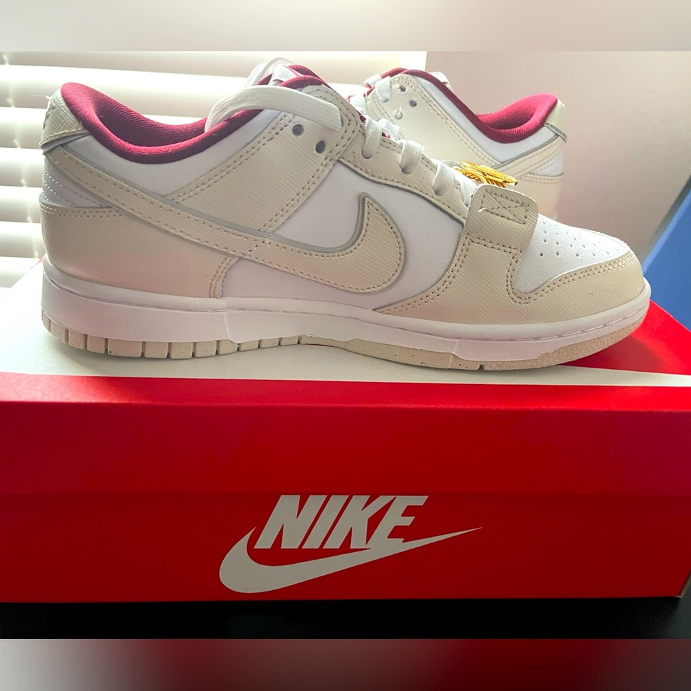 Nike dunk low cream and burgundy